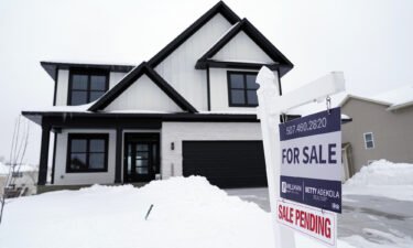 Pending home sales increased in December for the first time since May