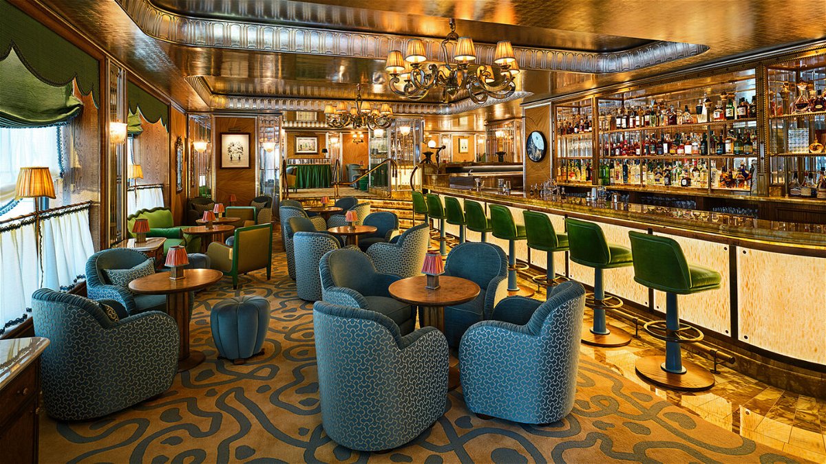 <i>Dorchester Collection</i><br/>A palladium-leaf ceiling provides a warm glow in The Dorcheser's new Vespers Bar.