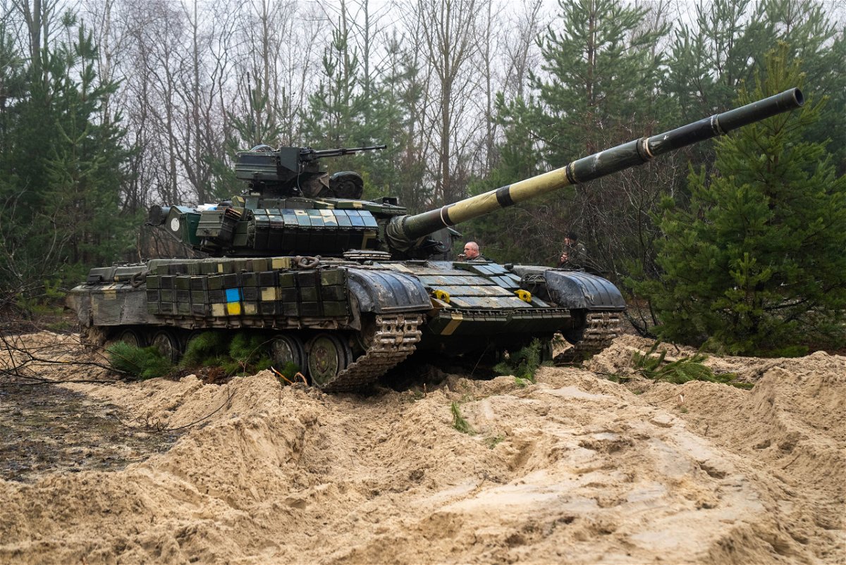 <i>Matthias Somm/CNN</i><br/>Soviet-era T-72s