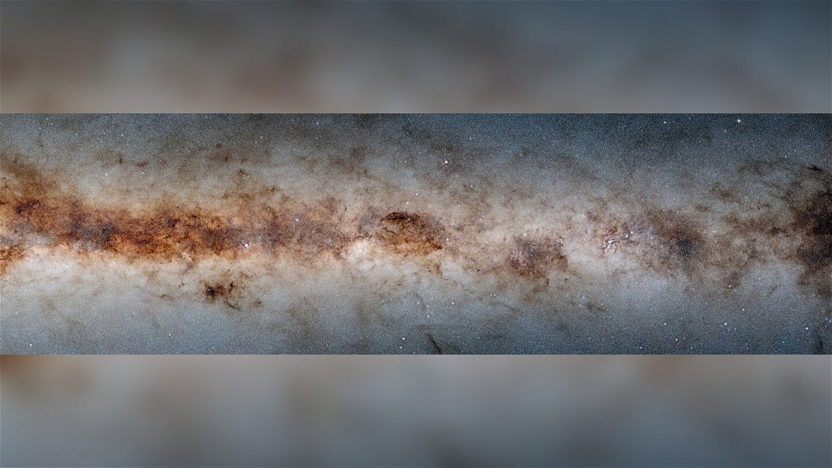 <i>NOIRLab</i><br/>Astronomers have released a new survey of the Milky Way that includes 3.3 billion celestial objects.