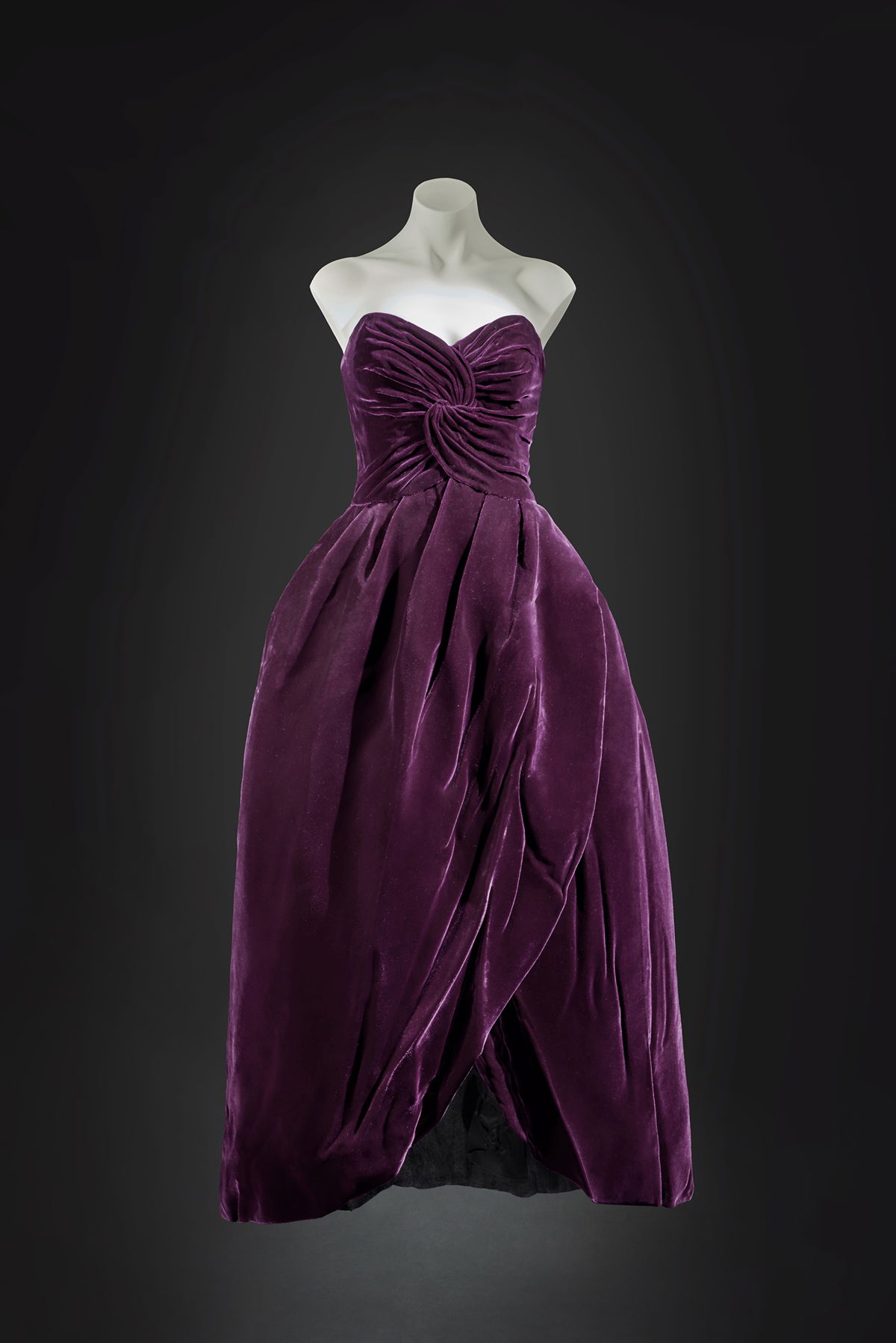 <i>Sotheby's</i><br/>Princess Diana's aubergine velvet ballgown is going up for sale for the first time in 25 years.