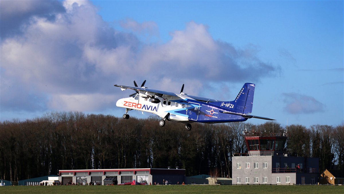 <i>Courtesy ZeroAvia</i><br/>ZeroAvia's 19-seater plane completed a test flight entirely powered by a hydrogen-electric engine.