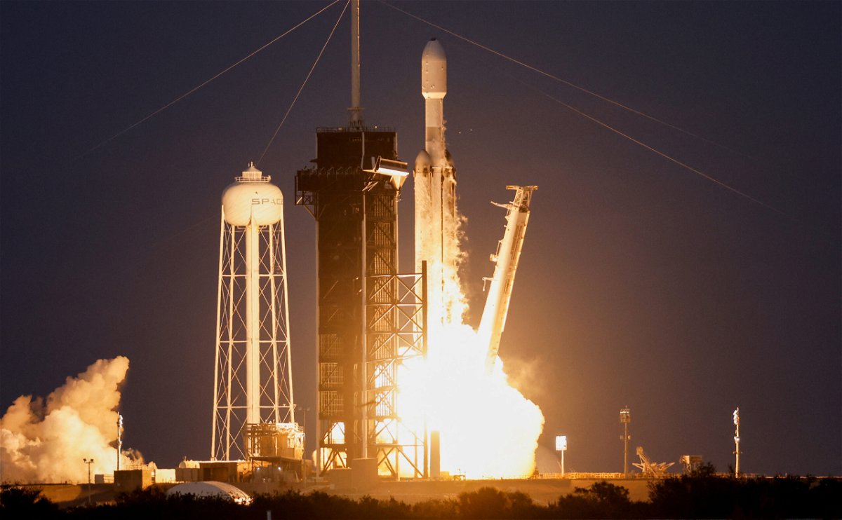 <i>Joe Skipper/Reuters</i><br/>SpaceX's Falcon Heavy rocket takes off from Kennedy Space Center in Florida on January 15.