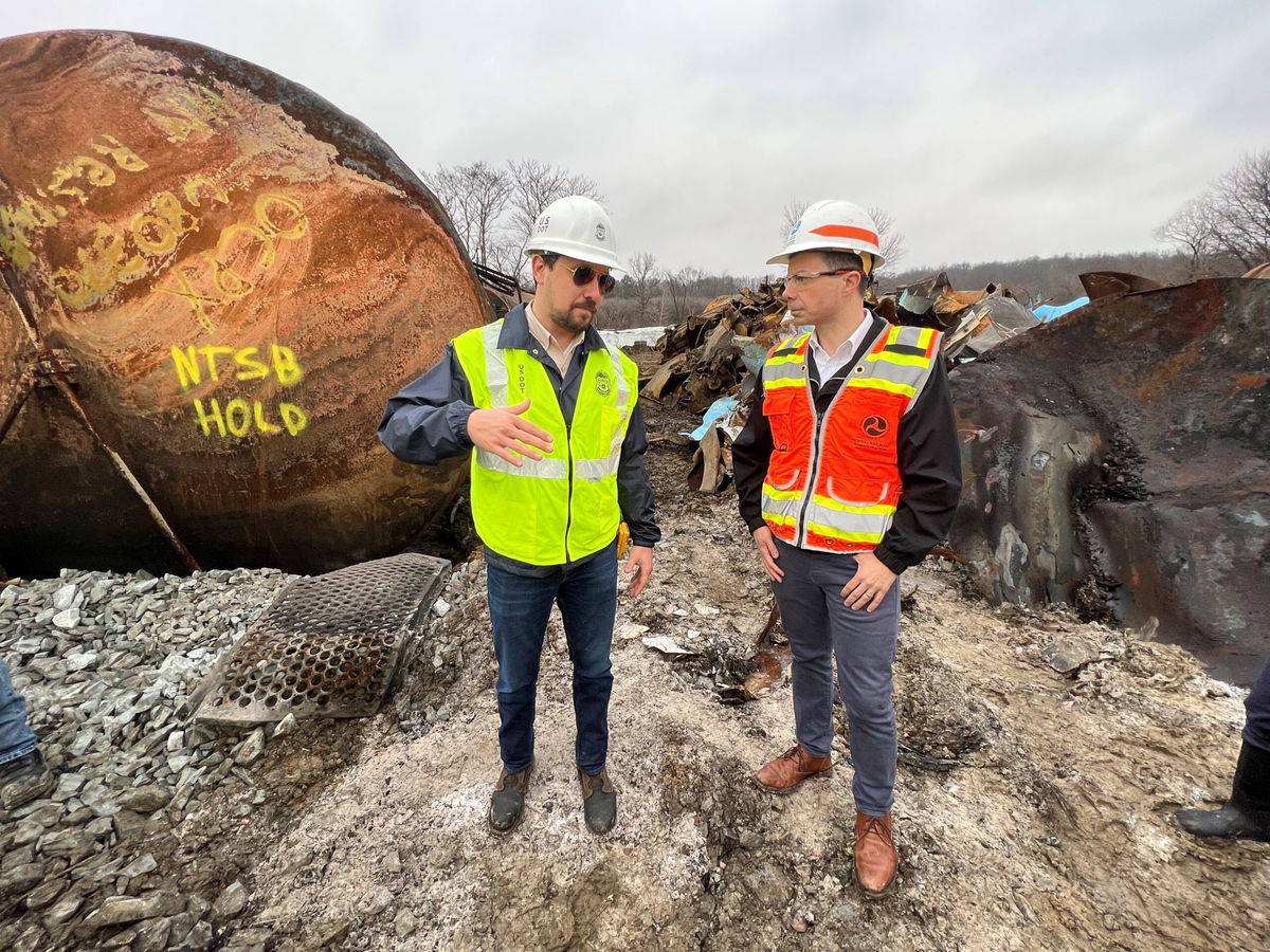 <i>Bonney Kapp/Pool</i><br/>Secretary Buttigieg tours the train crash site in East Palestine