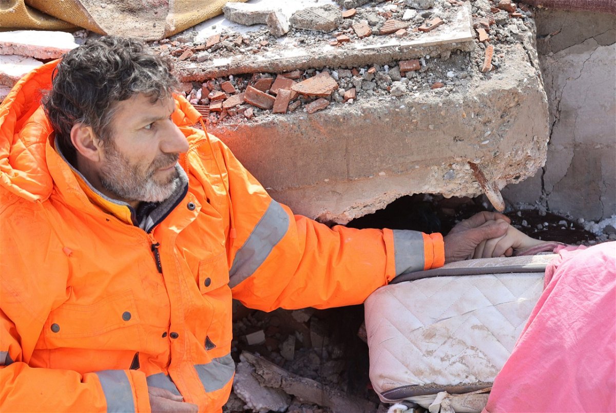 Seven members of his family ended up under the rubble