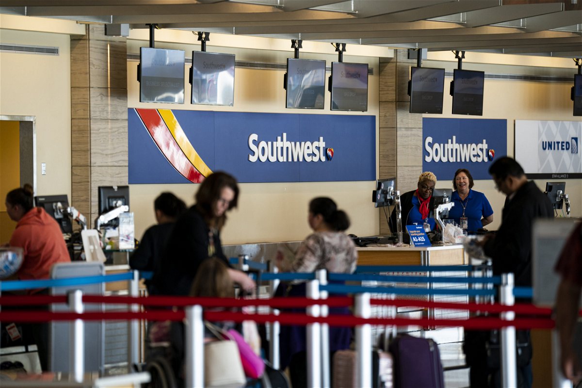 <i>Al Drago/Bloomberg/Getty Images</i><br/>Southwest Airlines has reportedly done a fairly good job reaching out to refund fares on canceled flights