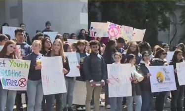 A rally at the State Capitol attracted hundreds of teenagers from around the state