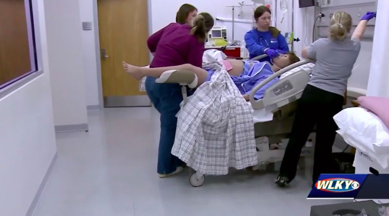 <i>WLKY</i><br/>ECTC students in the nursing program will now get to learn about labor and delivery through a lifelike simulation. 