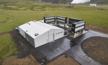 Climeworks' Orca project in Iceland sucks carbon pollution from the atmosphere. Scientists say they have worked out a way to make this process much more efficient.