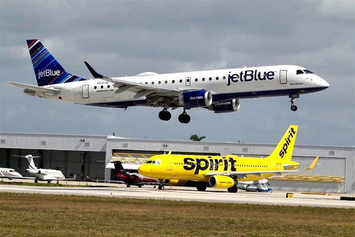 <i>Joe Cavaretta/South Florida Sun Sentinel/Tribune News Service/Getty Images</i><br/>The US Justice Department is suing to stop the JetBlue-Spirit Airlines merger.