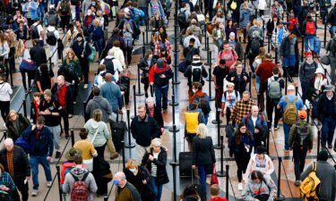 The strong return of air travelers after the steep pandemic drop has put pressure on the US aviation system.