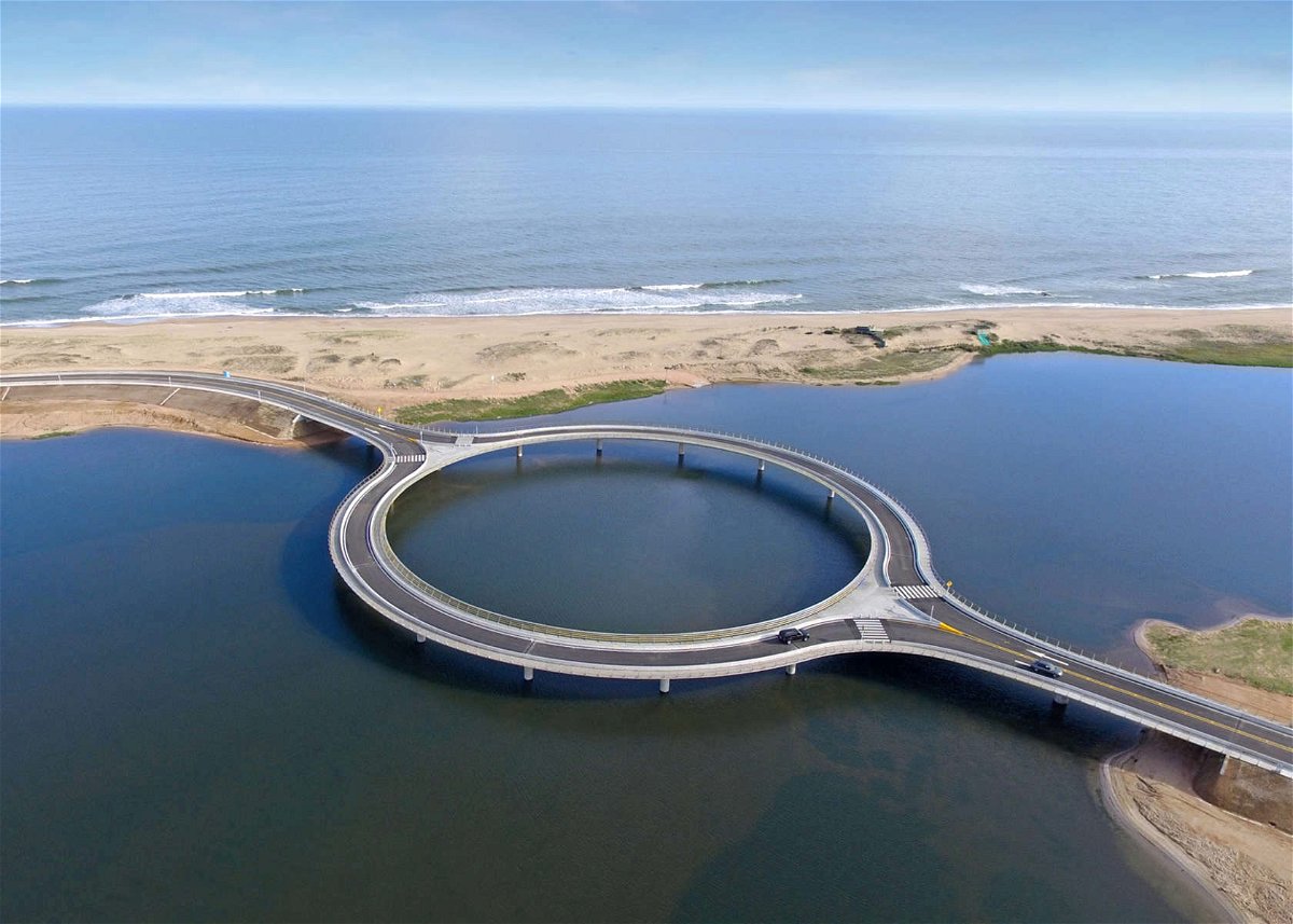 <i>Rafael Vinoly Architects/Exclusivepix media/Zuma Press</i><br/>The Laguna Garzón Bridge's unique circular shape