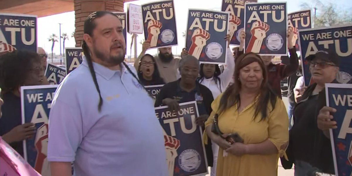 <i>KVVU</i><br/>Many bus drivers for RTC gathered at the Clark County Government Center Thursday morning before heading into the RTC board meeting.