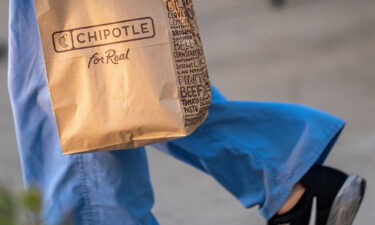 Chipotle Mexican Grill is suing rival Sweetgreen for trademark infringement over the latter's recently released salad bowl.