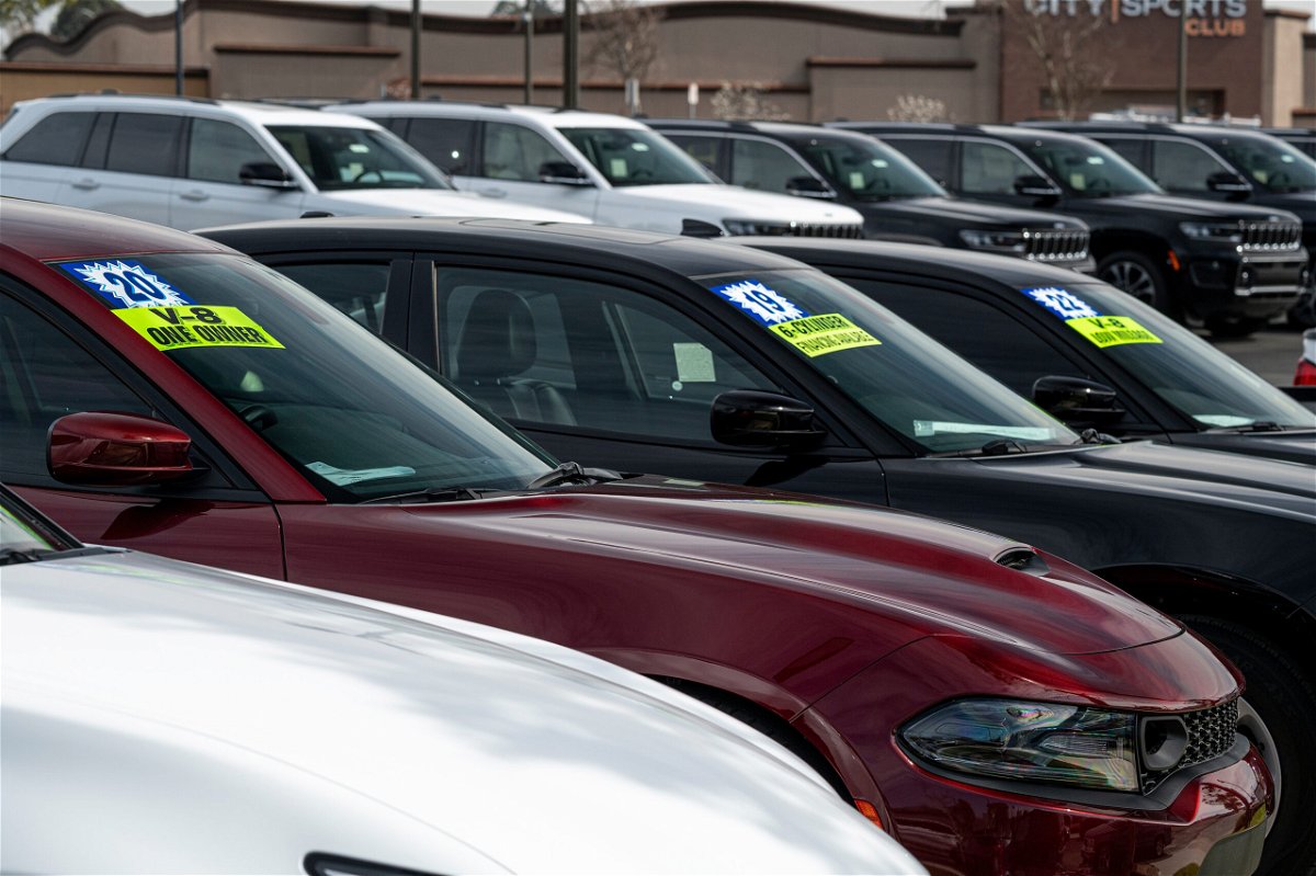 <i>David Paul Morris/Bloomberg/Getty Images/FILE</i><br/>Used vehicles for sale at a dealership in Richmond