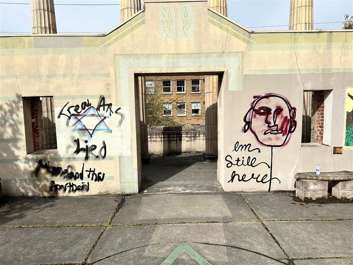 <i>Courtesy Rabbi Daniel</i><br/>Temple De Hirsch Sinai in Seattle was vandalized with anti-Israel messaging on Sunday