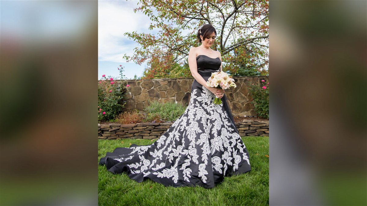 <i>Kiss the Bride Wedding Photography</i><br/>Jesse Moltenbrey had her wedding dress held 'hostage' in a billing dispute between Bed Bath Beyond and preservation company.