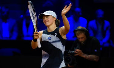 Świątek celebrates her straight-sets victory against Zheng Qinwen in Stuttgart on Thursday.