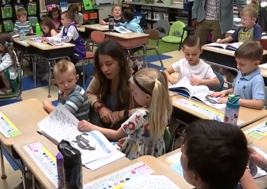 <i></i><br/>Students in Christina Ayusa's first grade class at Bingham Elementary School researched