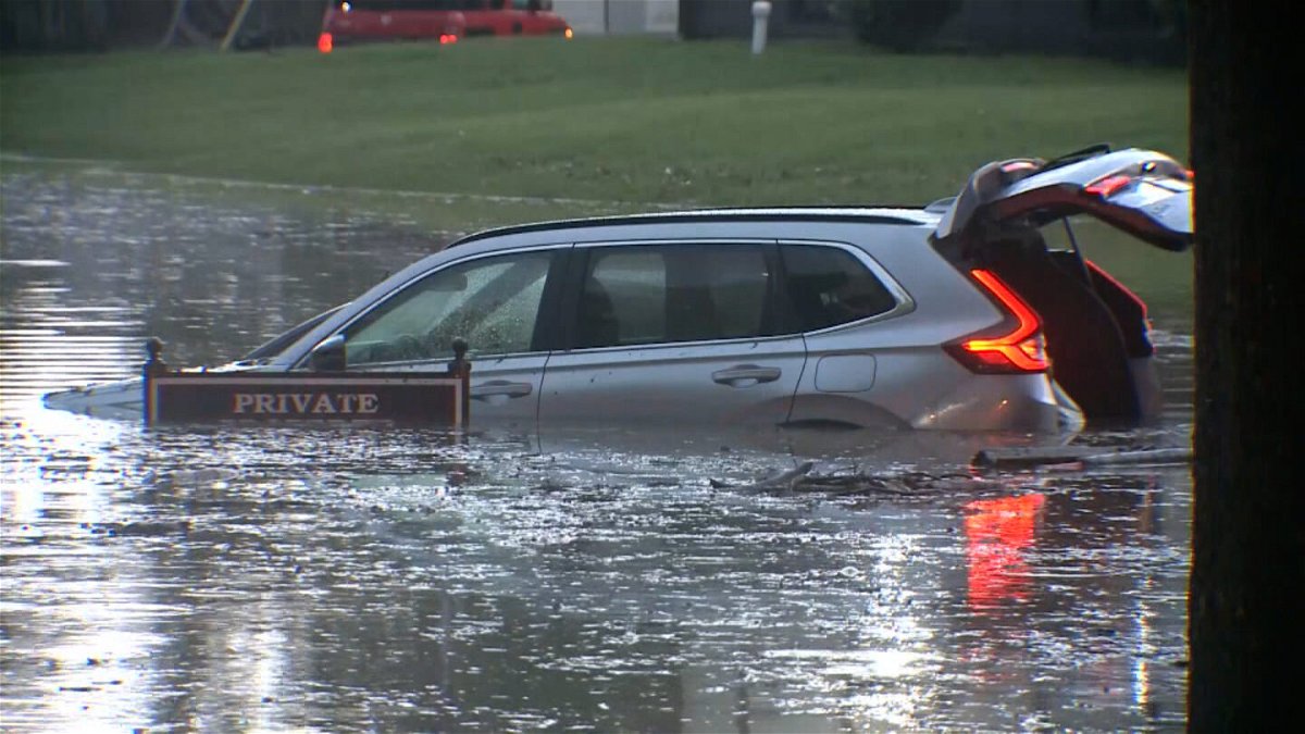 <i>KMOV</i><br/>Video from CNN affiliate KMOV showed flooding inundating several roads