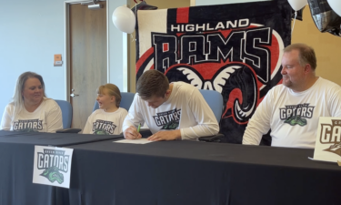 Highland forward Jayden Wright signs with Green River College