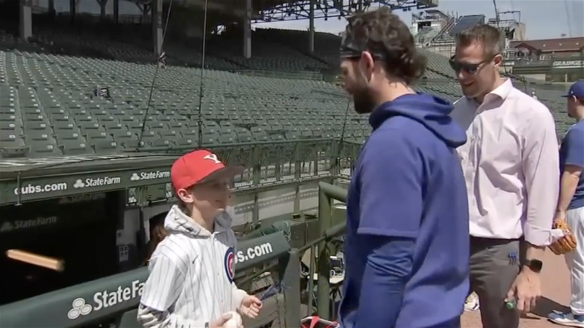 <i>WLS</i><br/>Flynn McGuire gets to meet one of the Chicago Cubs