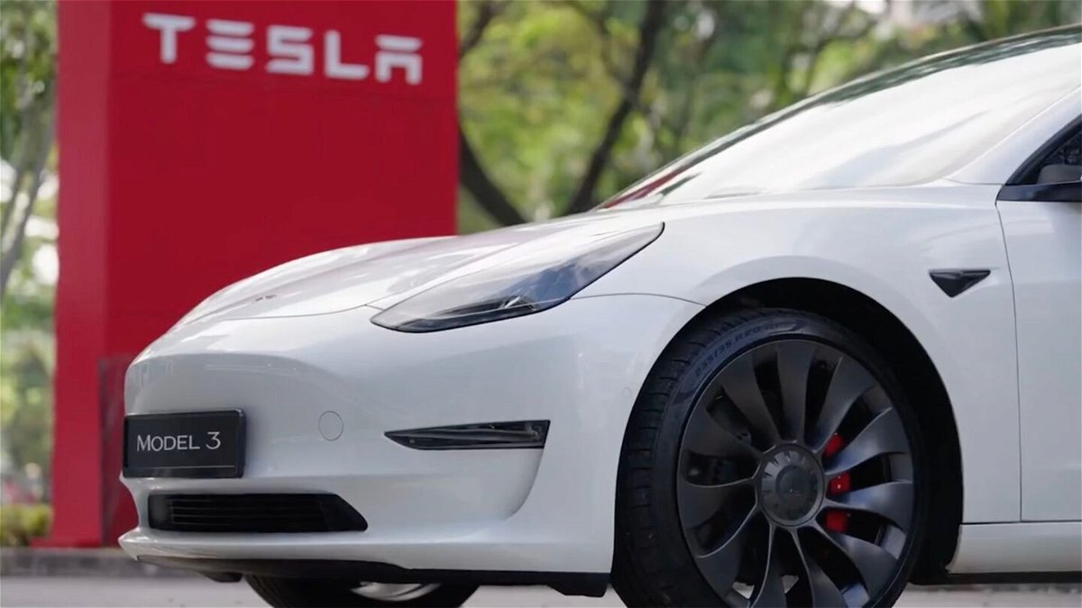 <i>From Tesla Asia/Twitter</i><br/>Tesla has released its first-ever commercial.