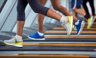 Having a higher level of leg muscle strength appears to be “strongly associated” with a lower risk of developing heart failure after a heart attack.
