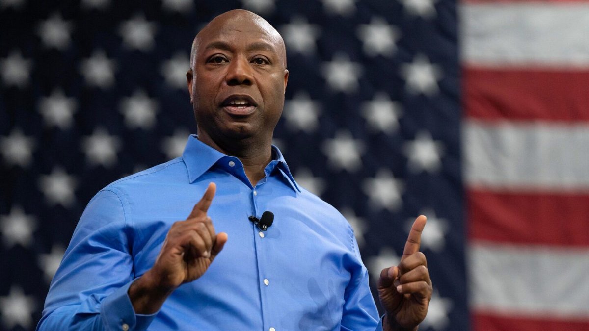 <i>Allison Joyce//Getty Images</i><br/>Republican presidential candidate Sen. Tim Scott once said his 2020 police reform bill would “defund” local police departments