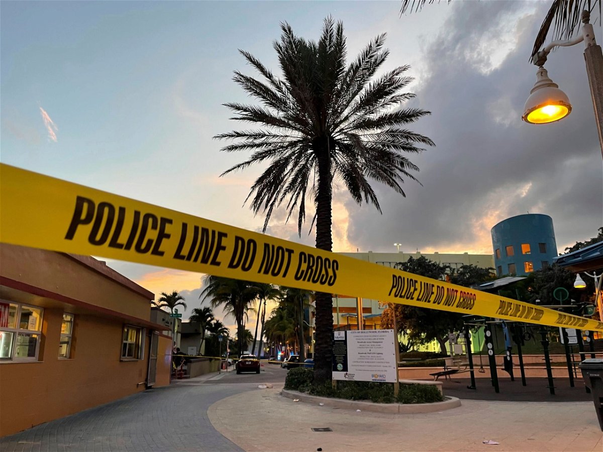 <i>Mike Stocker/South Florida Sun-Sentinel/AP</i><br/>Police responded to a shooting near Hollywood Beach in Hollywood