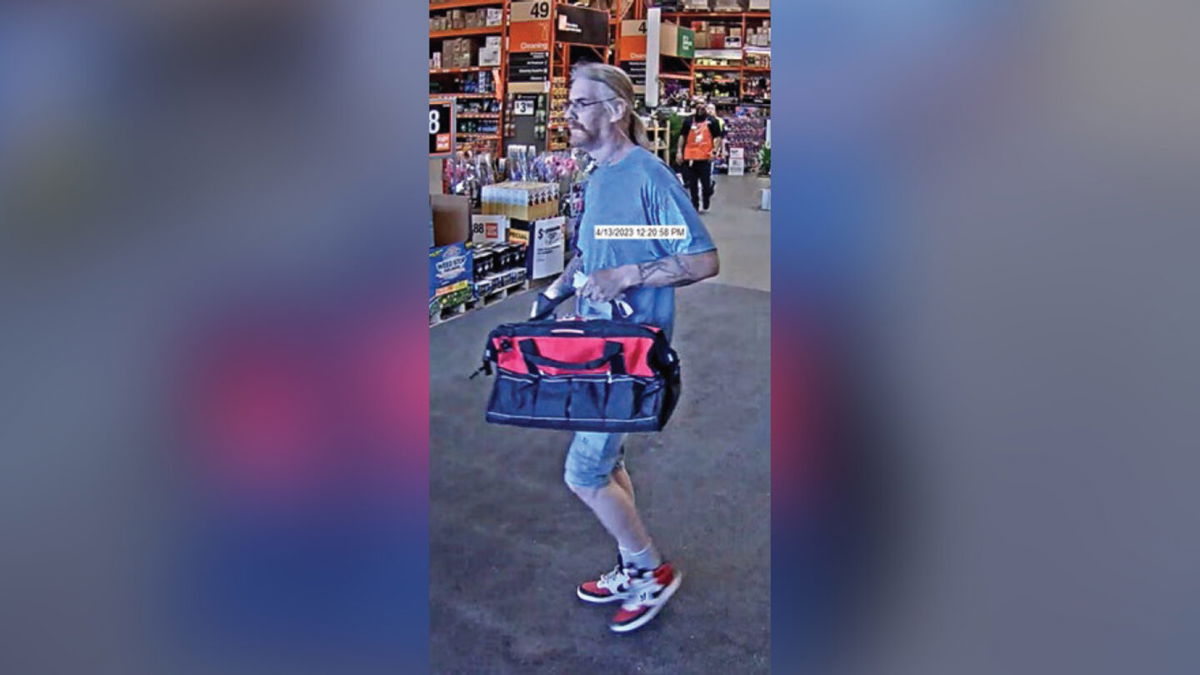 <i>US District Court of Massachusetts</i><br/>Surveillance footage from Home Depot shows William Giordani purchasing wires and other items that were used to fashion a fake bomb