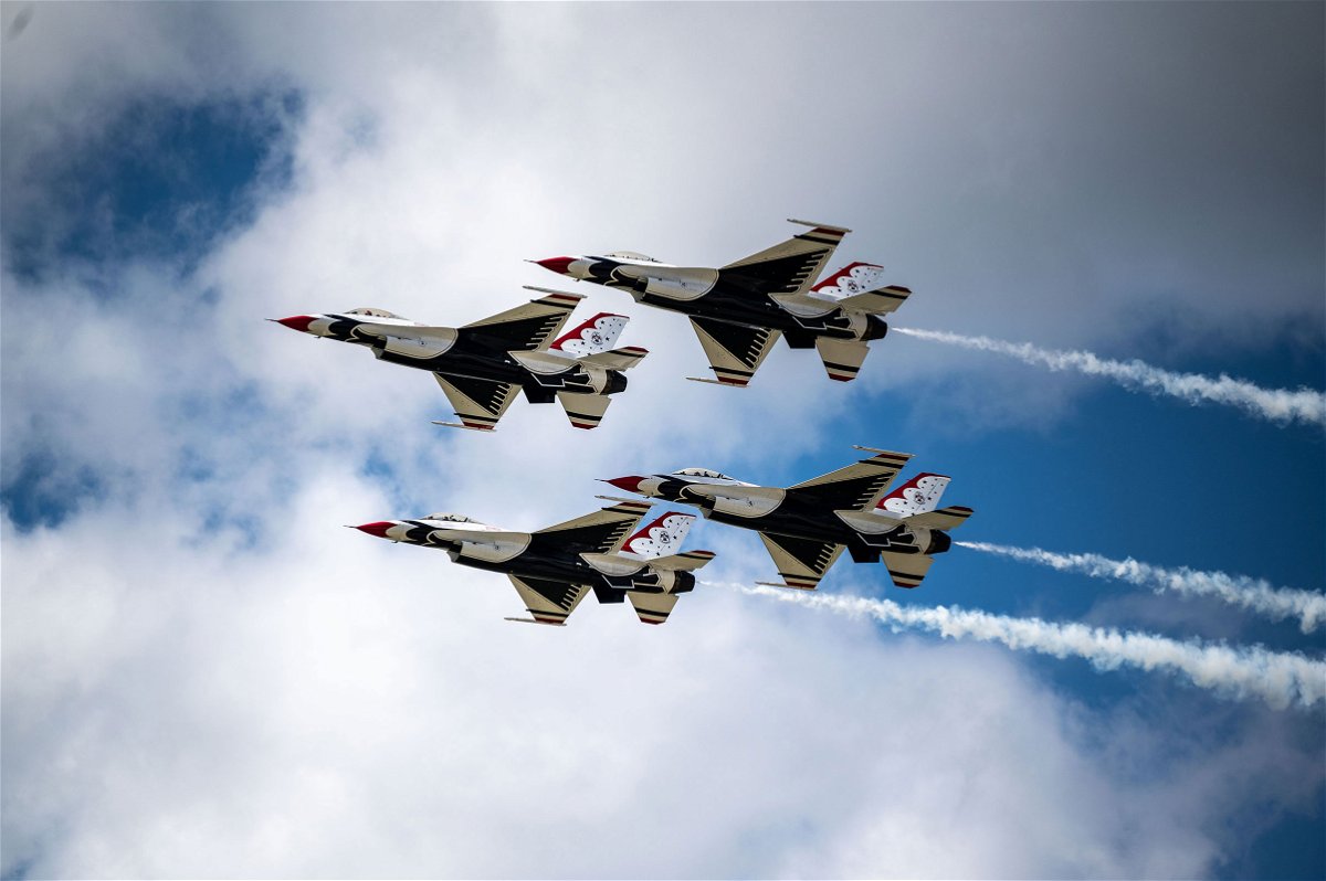 <i>Staff Sgt. Anthony Nin Leclerec/US Air Force</i><br/>US Air Force Thunderbird F-16D Fighting Falcons fly in a diamond formation.