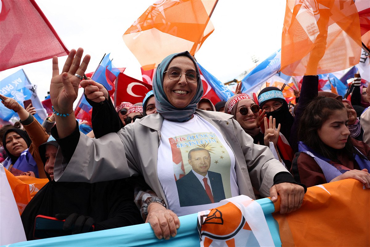 <i>Cagla Gurdogan/Reuters</i><br/>Supporters of Turkish President Recep Tayyip Erdogan take part in a rally ahead of the May 14 presidential and parliamentary elections