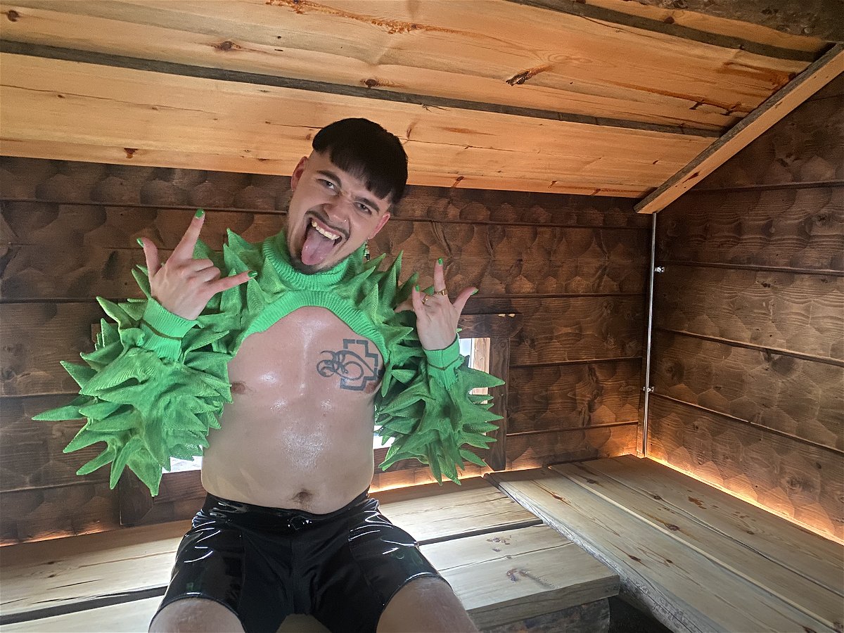 <i>Robert Picheta/CNN</i><br/>Käärijä says he's most comfortable in the sauna