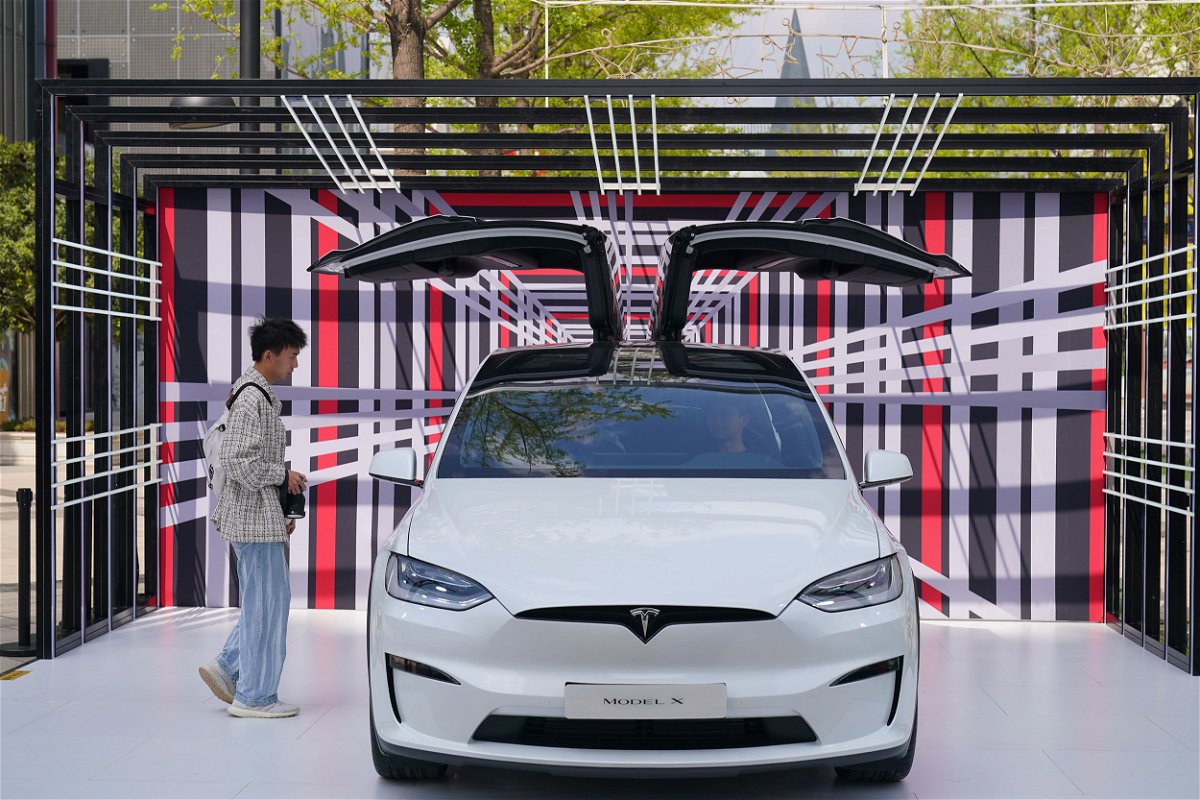 <i>Liu Ranyang/China News Service/VCG/Getty Images</i><br/>Tesla models S and X