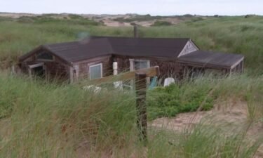 Massachusetts legislators are rallying behind a 94-year-old Provincetown man who is battling the National Park Service to keep his shack in the dunes.