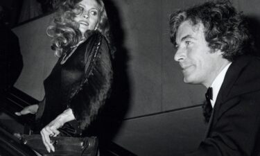 Faye Dunaway and Terry O'Neill in 1980 at the 34th Tony Awards party in New York.