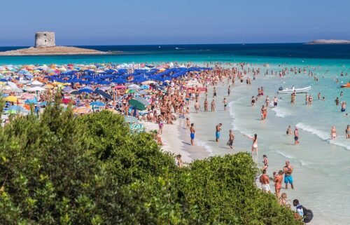 Beach towels will not be permitted at La Pelosa Beach in Stintino
