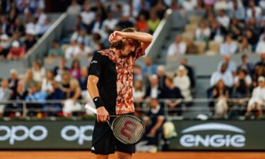 Stefanos Tsitsipas cut a frustrated figure in his quarterfinal match against Carlos Alcaraz.