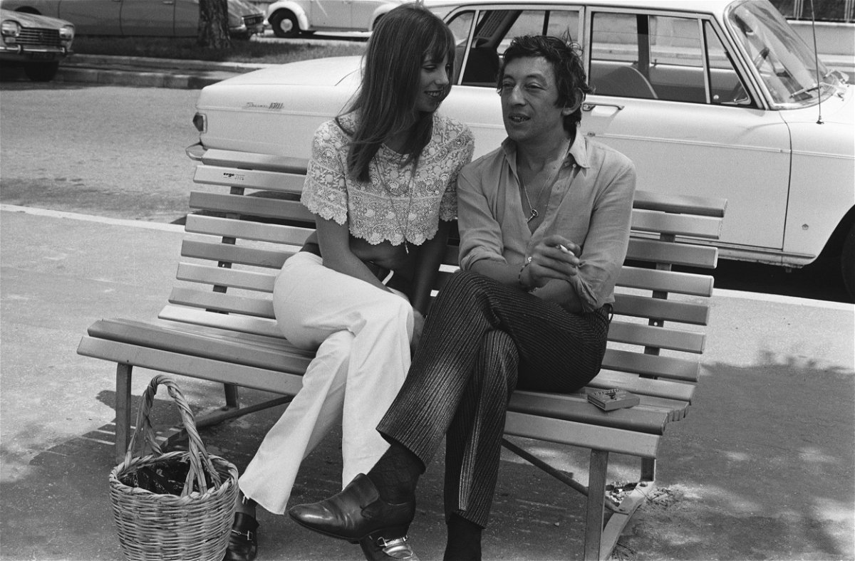 <i>Reporters Associes/Gamma-Rapho/Getty Images</i><br/>Jane Birkin wears a pair of Gucci's trademark loafers in Cannes with Serge Gainsbourg in 1970.