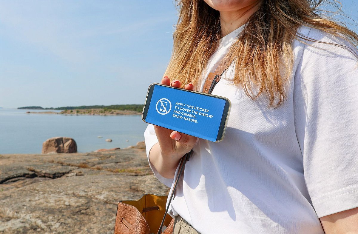 <i>Annika Ruohonen</i><br/>A tourist island in the Eastern Gulf of Finland is urging visitors to refrain from using their phones on vacation.