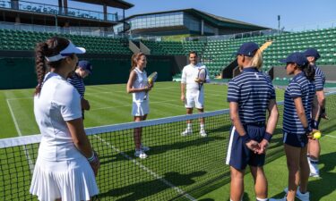 Kate and Roger Federer met with some of Wimbledon's ball boys and girls.