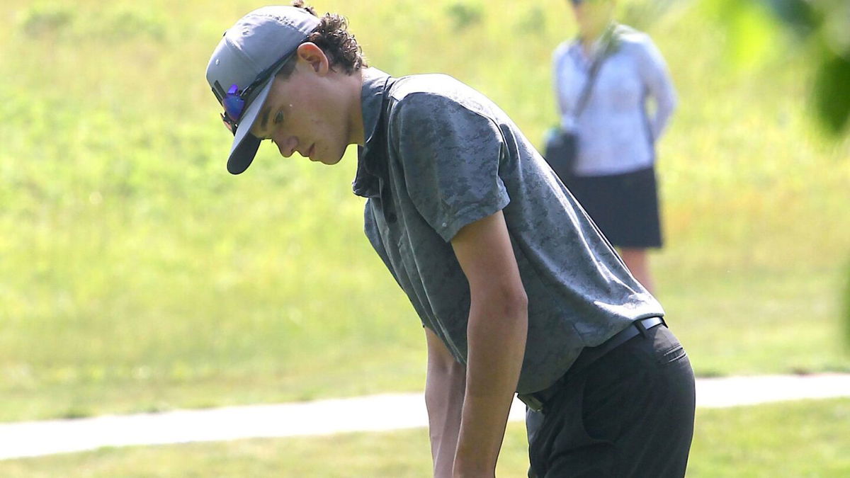 <i>Garet Cobb/Herald-Times/USA Today Network</i><br/>Bloomington South's Happy Gilmore putts on the 1st green at Country Oaks Golf Course during the IHSAA regional golf meet on June 8.