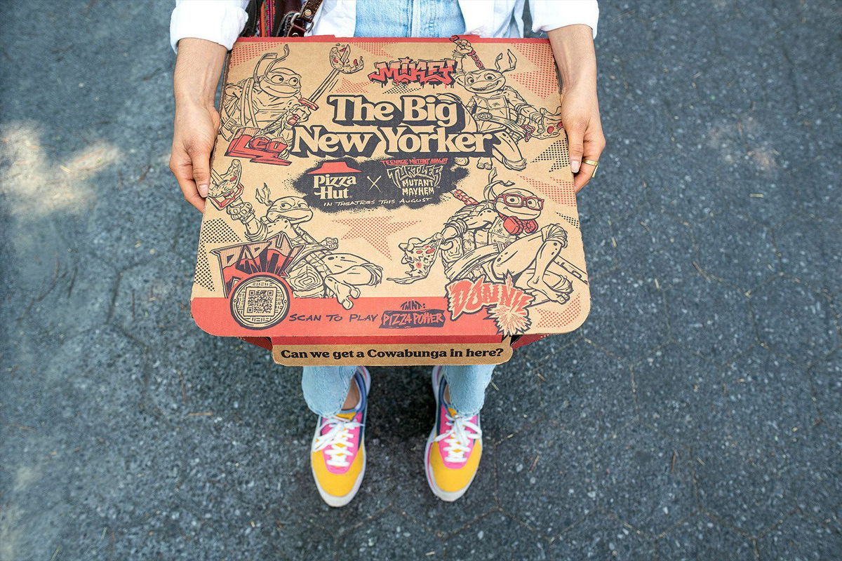 <i>Pizza Hut</i><br/>Pizza lovers in Manhattan got to experience the out-of-the-ordinary pizza-ordering experience.