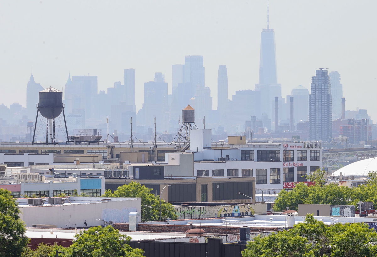 <i>Selcuk Acar/Anadolu Agency/Getty Images</i><br/>Wildfires in Canada cast a haze over New York City on May 31.