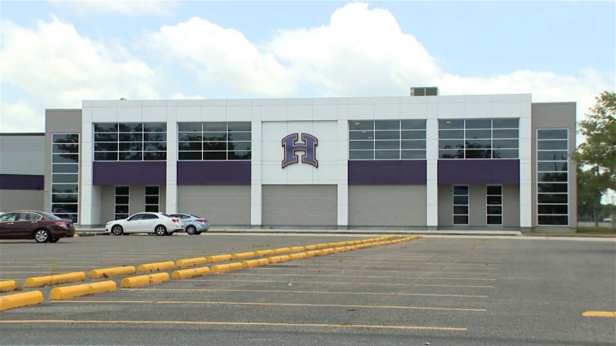 <i>WDSU</i><br/>Hahnville High School in St. Charles Parish
