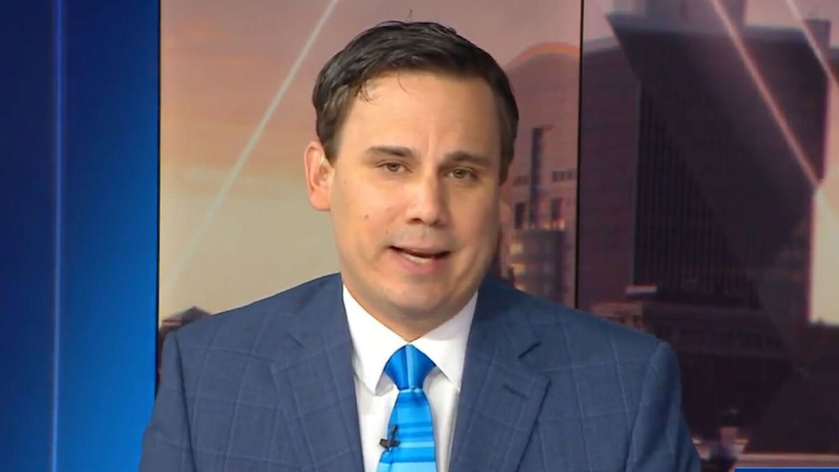 <i>KCCI</i><br/>KCCI Chief Meteorologist Chris Gloninger announces on air that he is leaving the station on June 21.