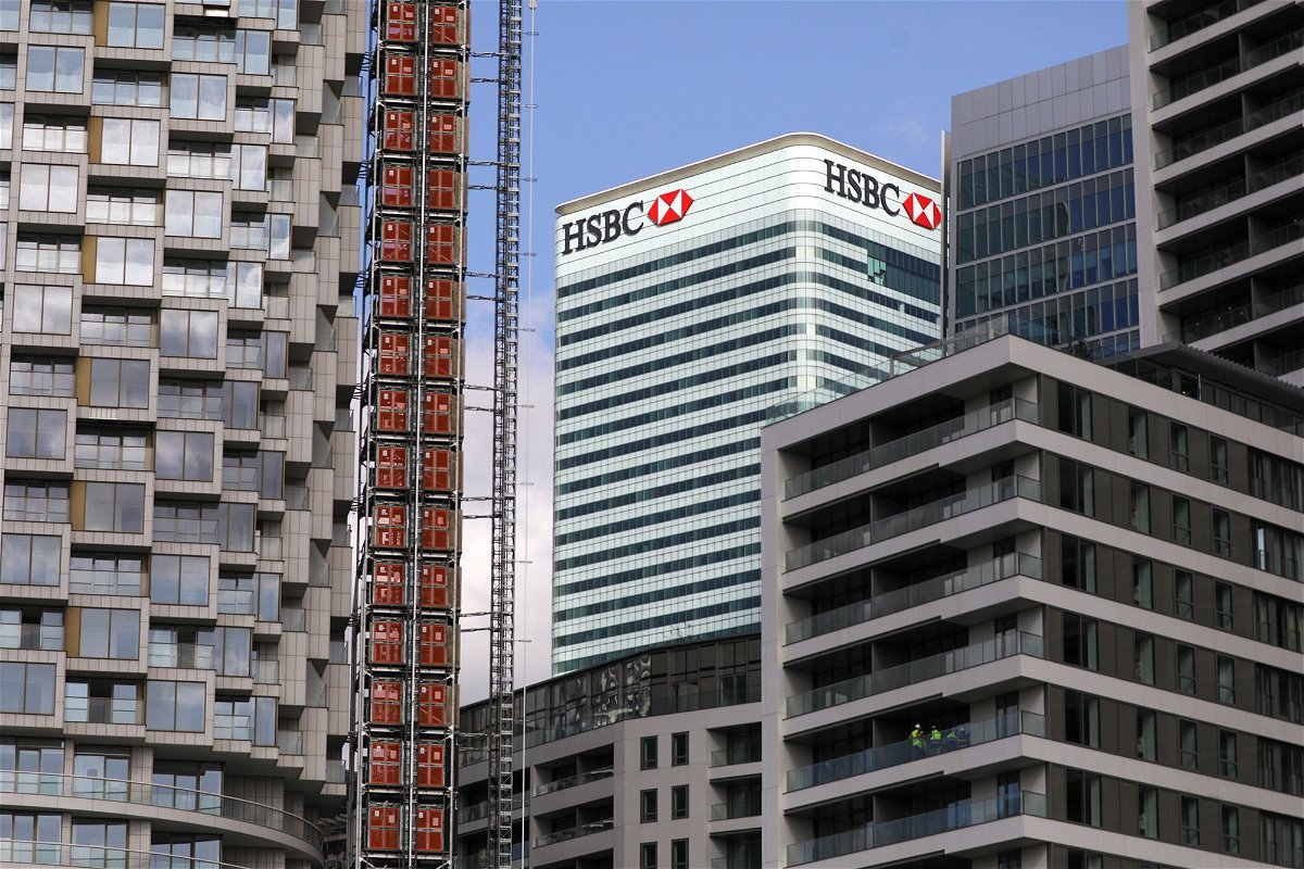 <i>Simon Dawson/Bloomberg/Getty Images</i><br/>HSBC's headquarters pictured in London's Canary Wharf district in 2020