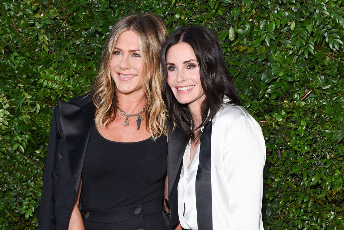 <i>Presley Ann/Patrick McMullan/Getty Images</i><br/>Jennifer Aniston and Courtney Cox in 2018.