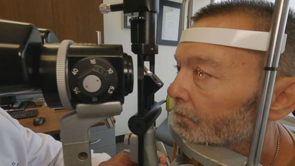 <i></i><br/>Dale Yamada was able to get two operations to get his eyesight back.